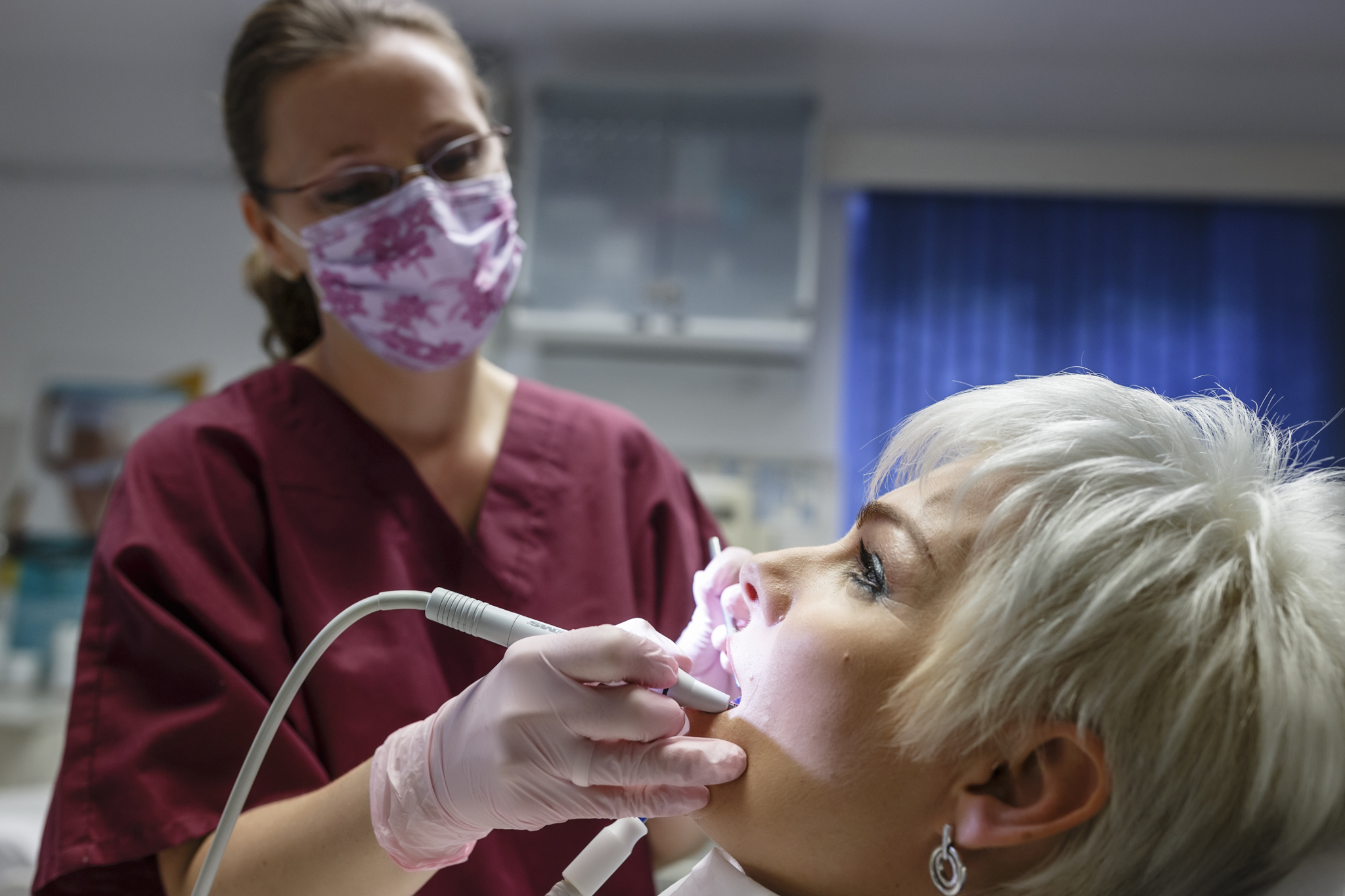 Ultrahangos fokgkó letávolítás polírozással a bwneten fogkoeltavolitas zuglo, kozmetika zuglo, fogaszat budapest, fogaszat 14.kerulet, de szabo beata, bwnet, online idopontfoglalas