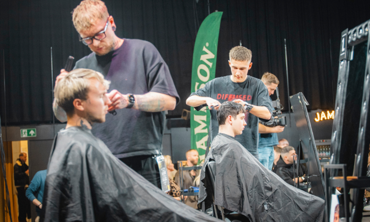 kepes_beszamolo_ilyen_volt_a_barber_fesztival_barber_battle_budapest_2024 kepes_beszamolo_ilyen_volt_a_barber_fesztival_barber_battle_budapest_2024