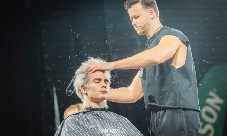 kepes_beszamolo_ilyen_volt_a_barber_fesztival_barber_battle_budapest_2024 kepes_beszamolo_ilyen_volt_a_barber_fesztival_barber_battle_budapest_2024