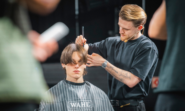 kepes_beszamolo_ilyen_volt_a_barber_fesztival_barber_battle_budapest_2024 kepes_beszamolo_ilyen_volt_a_barber_fesztival_barber_battle_budapest_2024