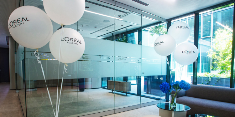 megnyitotta_kapuit_magyarorszag_legujabb_fodraszati_kozpontja_a_loreal_academy