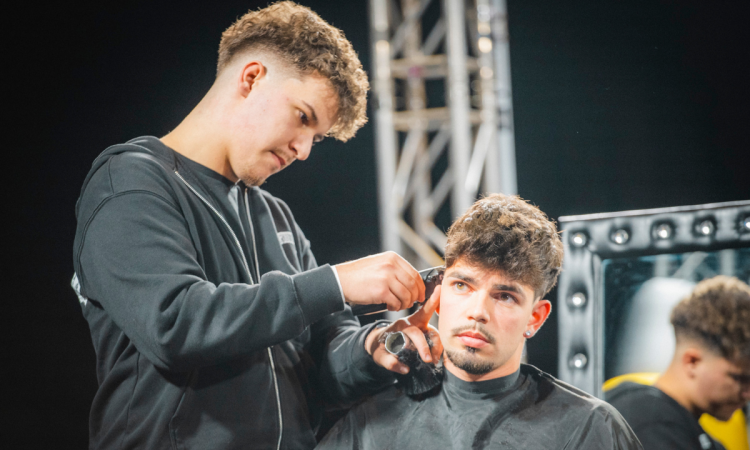 kepes_beszamolo_ilyen_volt_a_barber_fesztival_barber_battle_budapest_2024 kepes_beszamolo_ilyen_volt_a_barber_fesztival_barber_battle_budapest_2024