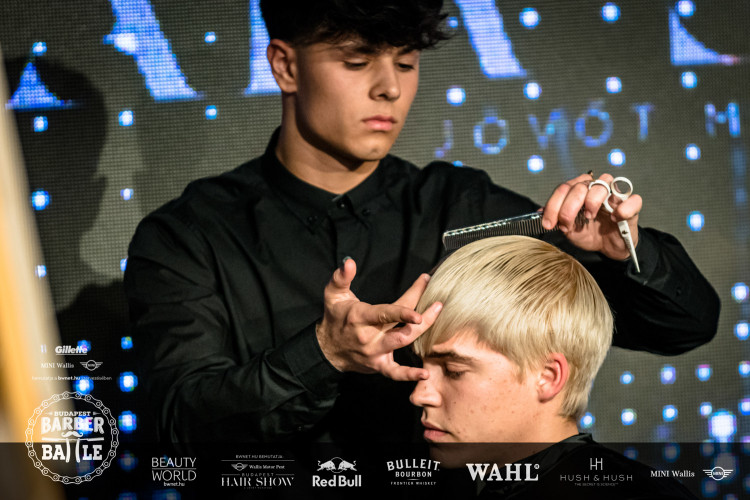Barber Battle Budapest 2020, borbély verseny, barber shop időpontfoglaló rendszer, bwnet, Barber termékek, Barber shop webshop, Barber kiegészítők, Borbély kellékek, Barber hajnyíró gép, Férfi fodrász kellékek, Borbély termékek_bwnet_