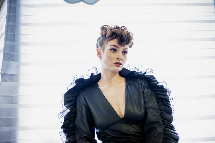 Dancso_Erica_winter_2021_Dancso_Erica_winter_2021_Dancso_Erica_winter_Dancso_Dancso_Erica_Dancso_Erica_autumn_Dancso_Erica_autumn_2020_frizurak_felhosszu_hajbol_40_kep_dancso_erika_felhosszu_haj_2020_2021_frizura_divat_félhosszu_haj Dancso_Erica_winter_2021_Dancso_Erica_winter_2021_Dancso_Erica_winter_Dancso_Dancso_Erica_Dancso_Erica_autumn_Dancso_Erica_autumn_2020_frizurak_felhosszu_hajbol_40_kep_dancso_erika_felhosszu_haj_2020_2021_frizura_divat_félhosszu_haj