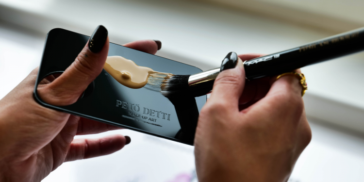 egyszeru_smink_lepesrol_lepesre_peto_detti