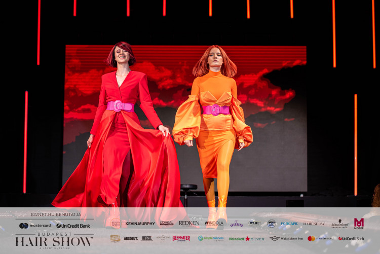 balayage_technikak_es_hajvagasok_szimbiozisa_masterclass_budapest_hair_show