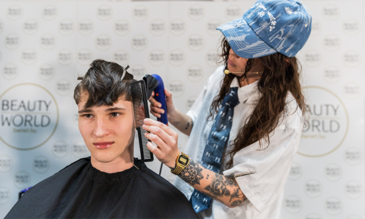 barber_roadshow_2025_hayden_cassidy_borbely_szeminarium_kepes_beszamolo barber_roadshow_2025_hayden_cassidy_borbely_szeminarium_kepes_beszamolo