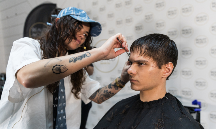 barber_roadshow_2025_hayden_cassidy_borbely_szeminarium_kepes_beszamolo barber_roadshow_2025_hayden_cassidy_borbely_szeminarium_kepes_beszamolo