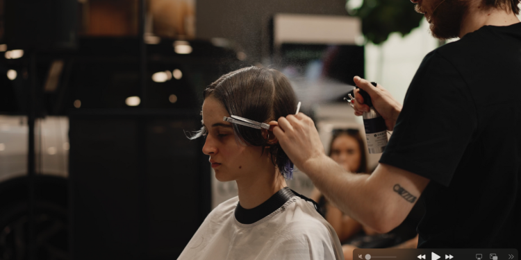 barber_roadshow_videos_beszamolo_noi_ferfi_hajvago_szeminarium