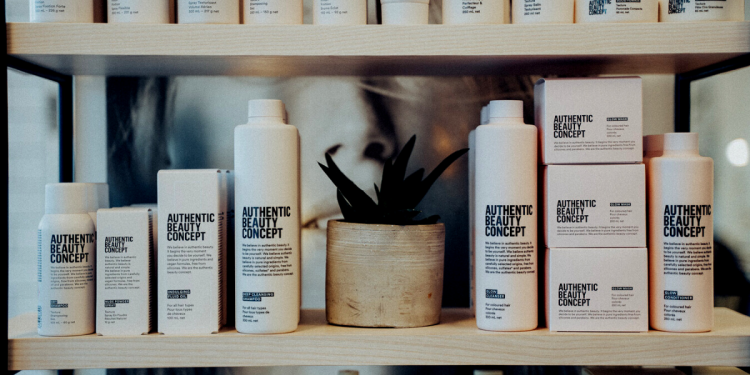 betekintes_a_fotozasok_es_forgatasok_vilagaba_fodraszoknak_szolo_kepzes_lazar_jozsef_vezetesevel