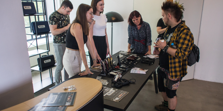 charles_gray_barber_roadshow_workshop