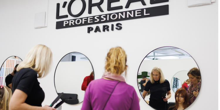 dancso_erika_tavasz_nyari_frizura_kollekcioja_napsugar_kollekcio dancso_erika_tavasz_nyari_frizura_kollekcioja_napsugar_kollekcio