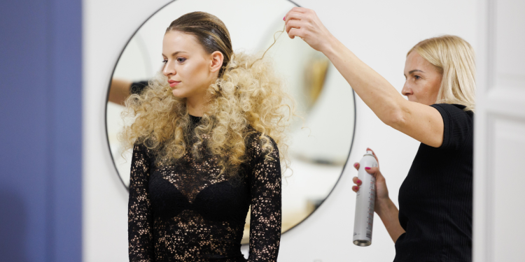 dancso_erika_tavasz_nyari_frizura_kollekcioja_napsugar_kollekcio dancso_erika_tavasz_nyari_frizura_kollekcioja_napsugar_kollekcio