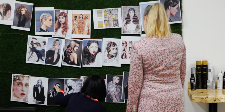 dancso_erika_tavasz_nyari_frizura_kollekcioja_napsugar_kollekcio dancso_erika_tavasz_nyari_frizura_kollekcioja_napsugar_kollekcio