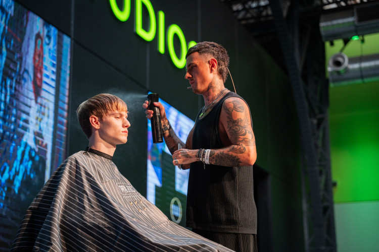 erre_figyelj_a_barber_battle_soran_cal_newsome_tanacs_a_versenyzoknek_copy erre_figyelj_a_barber_battle_soerre_figyelj_a_barber_battle_soran_cal_newsome_tanacs_a_versenyzoknek_copyran_josh_lamonaca_tanacs_a_versenyzoknek