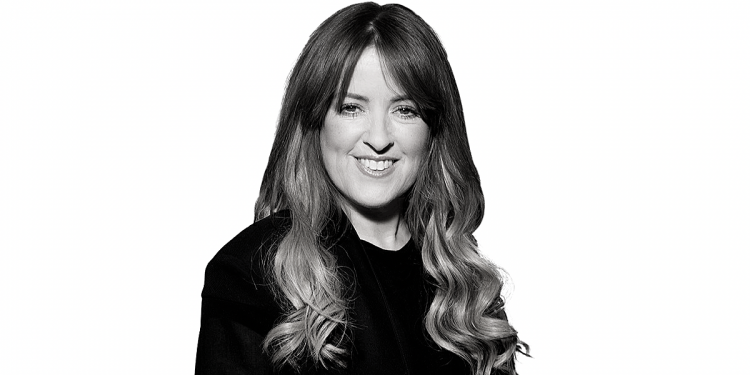 fodraszok_lesley_jennison_a_schwarzkopf_professional_nagykovete_budapesten_vegyel_reszt_a_kepzesein fodraszok_lesley_jennison_a_schwarzkopf_professional_nagykovete_budapesten_vegyel_reszt_a_kepzesein