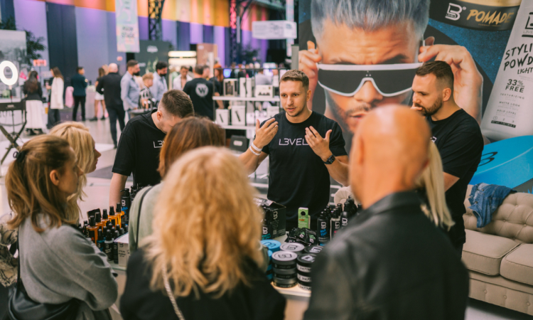 joli_fodraszkellek_csaladi_vallalkozasbol_orszagos_siker