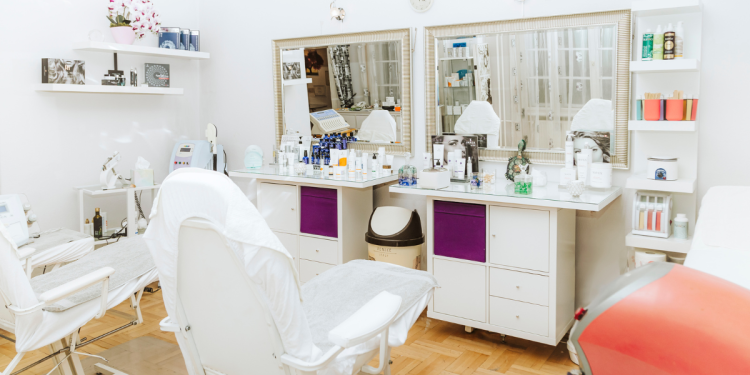 kedvezmenyes_kozmetikai_szolgaltatasok_belvarosi_stollar_szalon