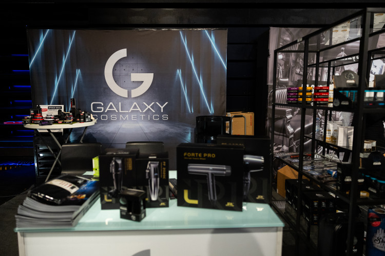 kepes_beszamolo_galaxy_cosmetics_barber_fesztival_barber_battle_budapest_2023_szinpadan