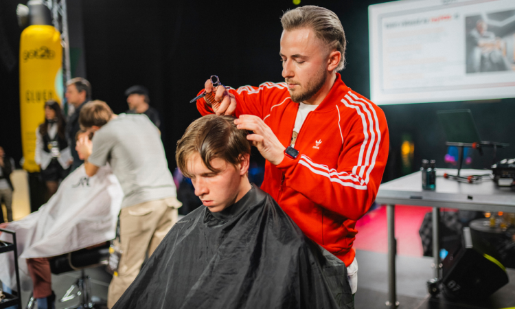 https://bwnet.hu/hirek/frizura-trend/a_barber_barber_battle_budapest_2024_professional_kategoria_gyoztesei https://bwnet.hu/hirek/frizura-trend/a_barber_barber_battle_budapest_2024_professional_kategoria_gyoztesei