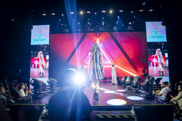 kepes_beszamolo_kevin_murphy_x_budapest_hair_show_2025 kepes_beszamolo_kevin_murphy_x_budapest_hair_show_2025