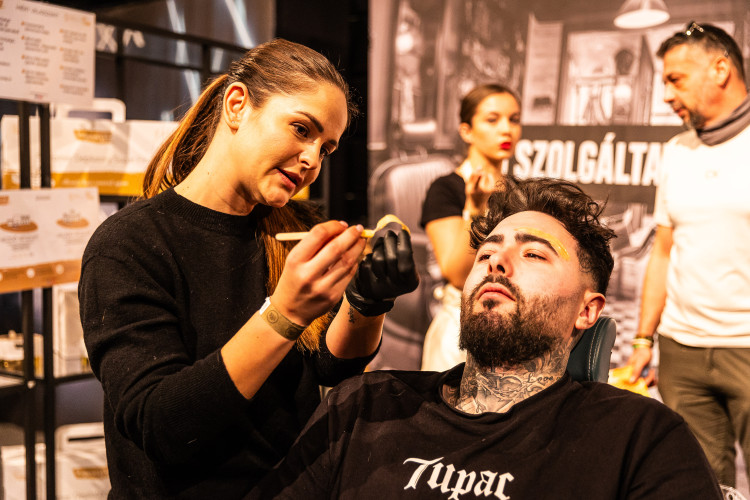 kepes_beszamolo_sugarazza_a_barber_fesztival_barber_battle_budapest_2023_szinpadan