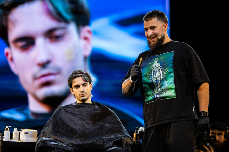 kepes_beszamolo_sugarazza_a_barber_fesztival_barber_battle_budapest_2023_szinpadan