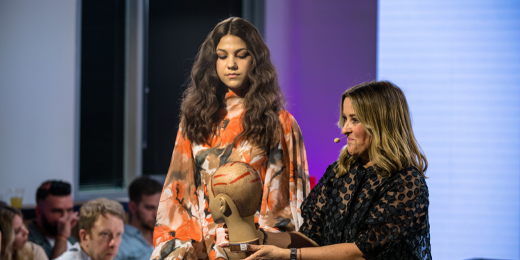 schwarzkopf_professional_partners_in_craft_lesley_jennison_oktatasa