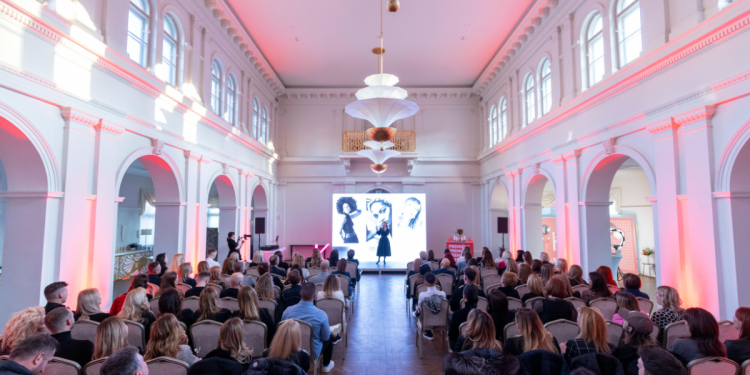 serult_haj_kezelese_kerastase_premiere