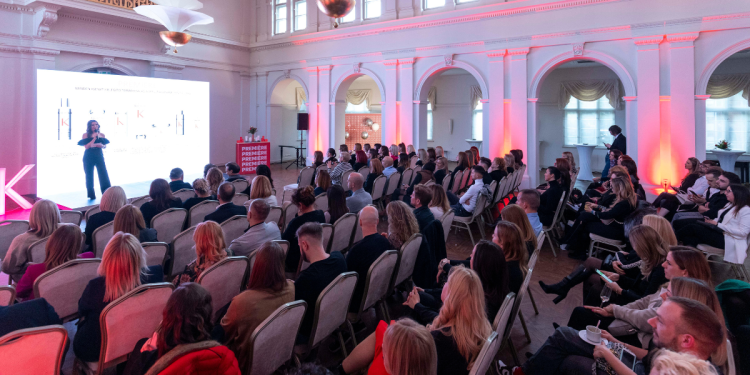 serult_haj_kezelese_kerastase_premiere