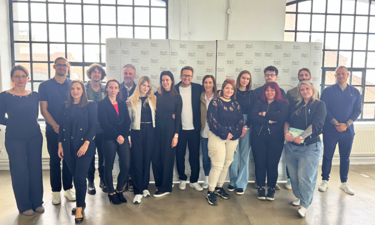 uzleti_szemlelet_ai_es_modern_marketing_bwnet_business_boost uzleti_szemlelet_ai_es_modern_marketing_bwnet_business_boost