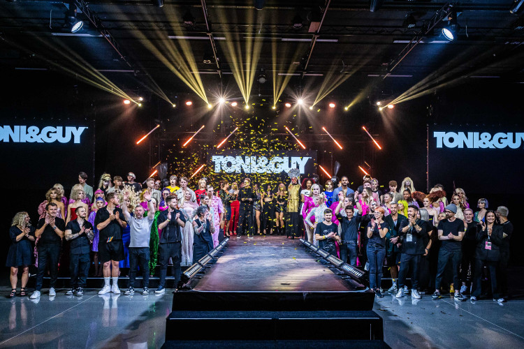 voslauer_a_budapest_hair_show_kiallitoi_tereben