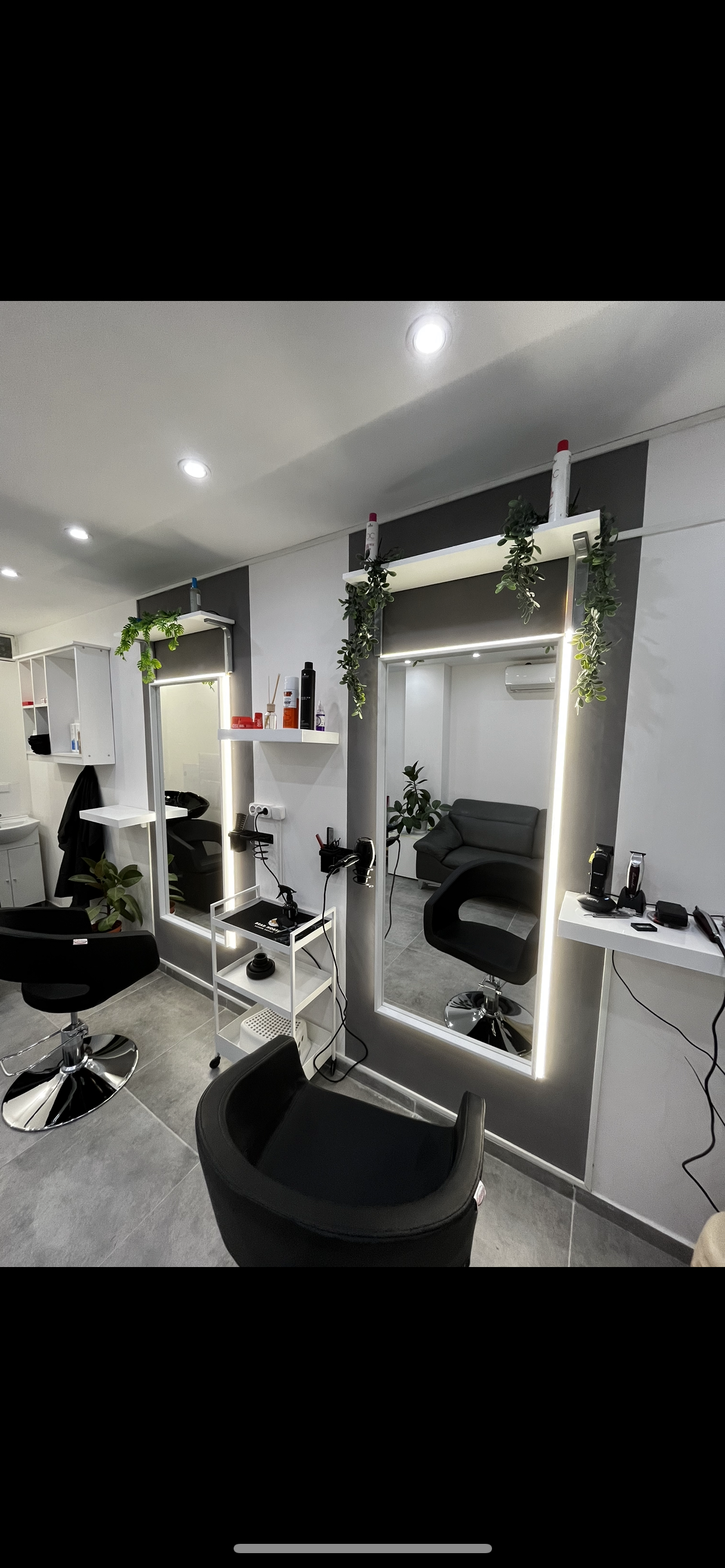 SPOT. Professional Hairdressing - Fodrászat
