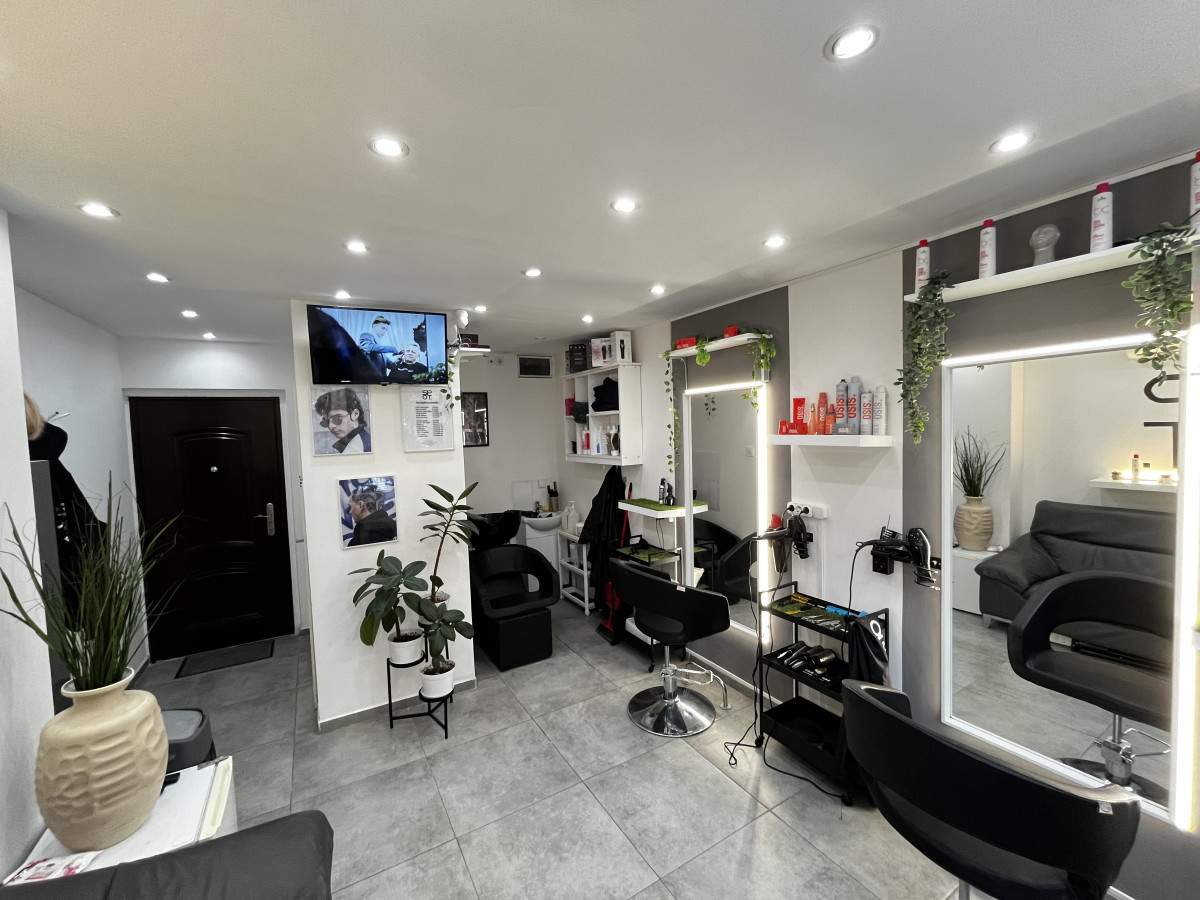 SPOT. Professional Hairdressing - Fodrászat