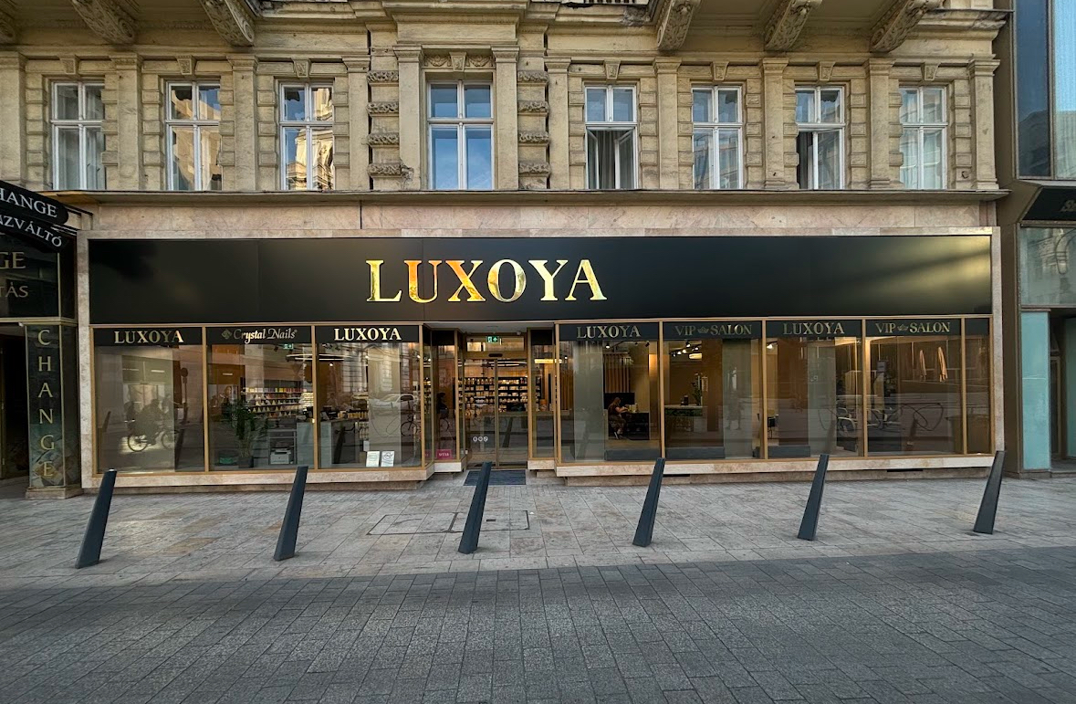 LUXOYA SZERVITA SZAKÜZLET ÉS VIP SALON - Életmód tanácsadás, Fodrászat