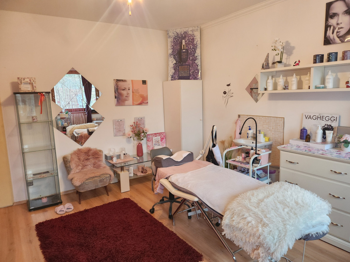 Madonna szépségszalon - Kozmetika, Szempilla-hosszabbítás