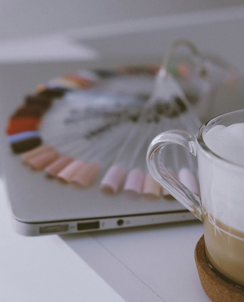 Beer Lívia Nails - Kézápolás