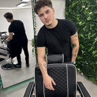 Tézsla Kevin (Borbély)