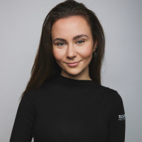 Kaltenecker Regina (Junior stylist fodrász, Hajgyógyász)