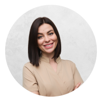 Kuklis  Bernadett (Manikűr, műköröm stylist és pedikűrös)