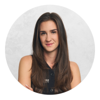 Némethy Flóra (Stylist fodrász, hajgyógyász)